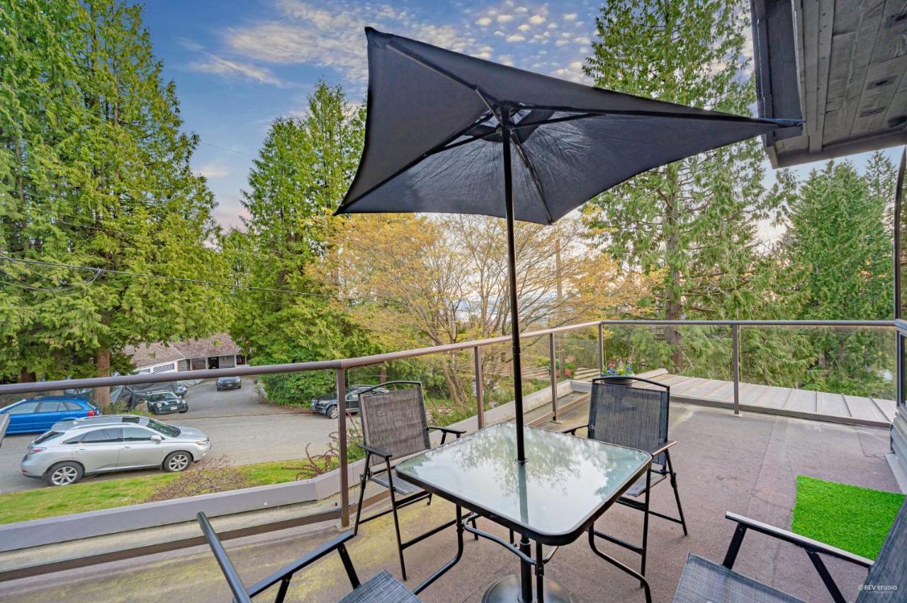 Grouse Cheerful Large Private Bedroom, Bath, Shared Deck, Pool, Hot Tub Северный Ванкувер Экстерьер фото
