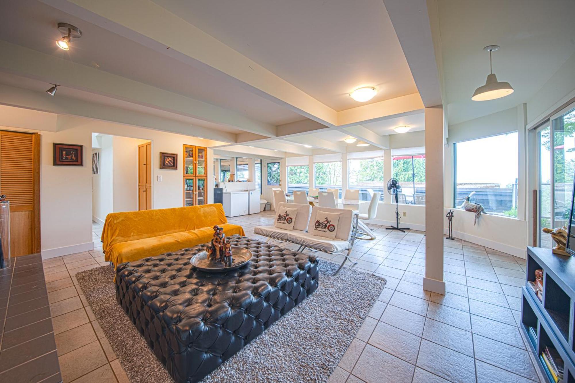 Grouse Cheerful Large Private Bedroom, Bath, Shared Deck, Pool, Hot Tub Северный Ванкувер Экстерьер фото